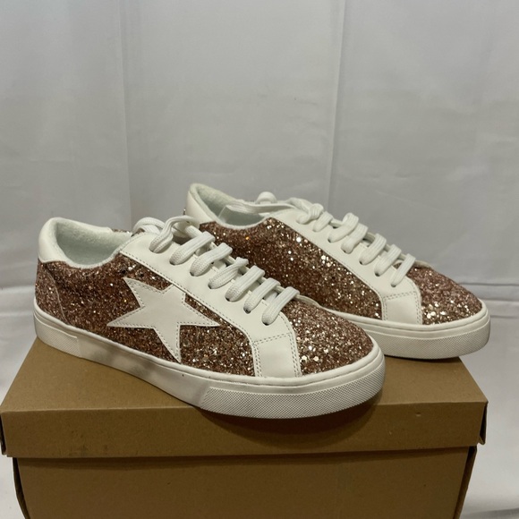 Steve Madden Rose Gold Glitter Low-Top Sneakers with White Accents - Picture 4 of 11